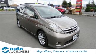 2008 Toyota Isis - Thumbnail