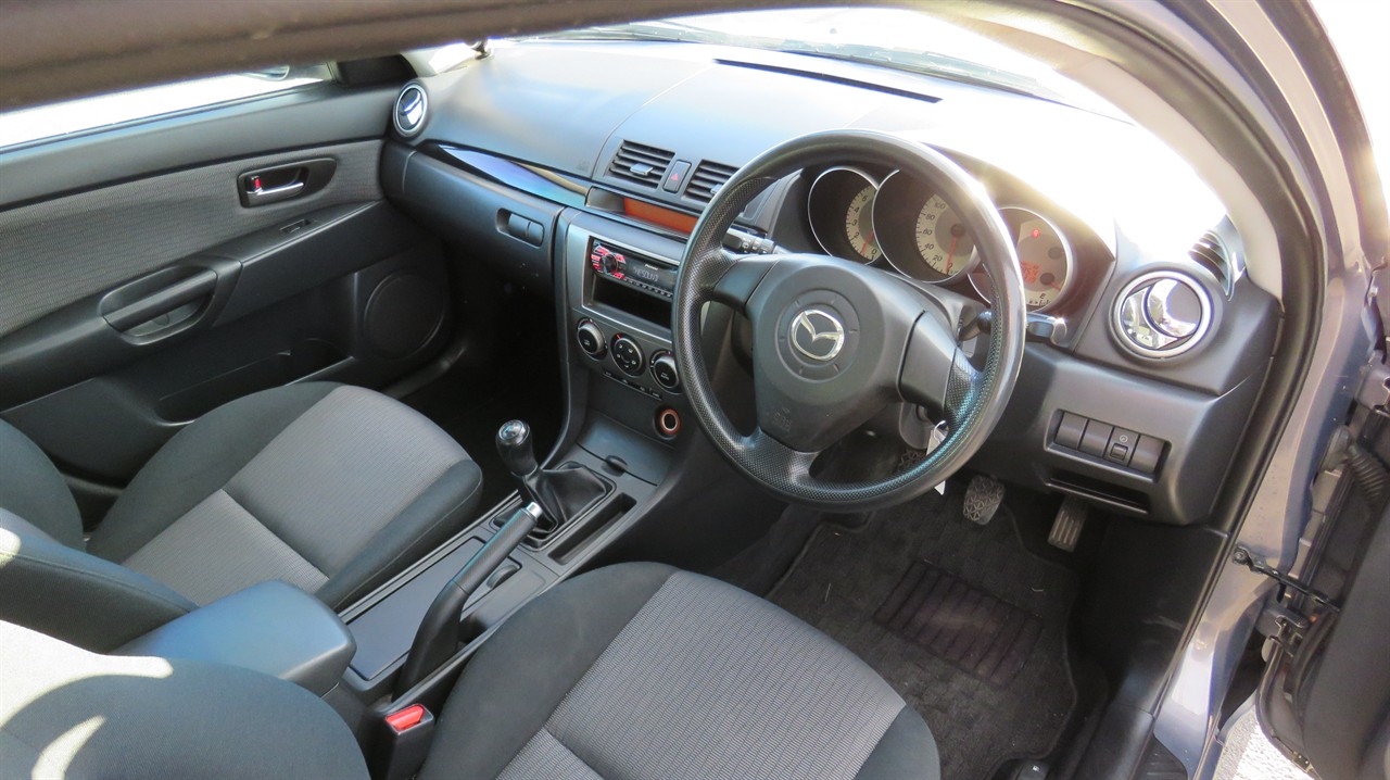 2007 Mazda Axela