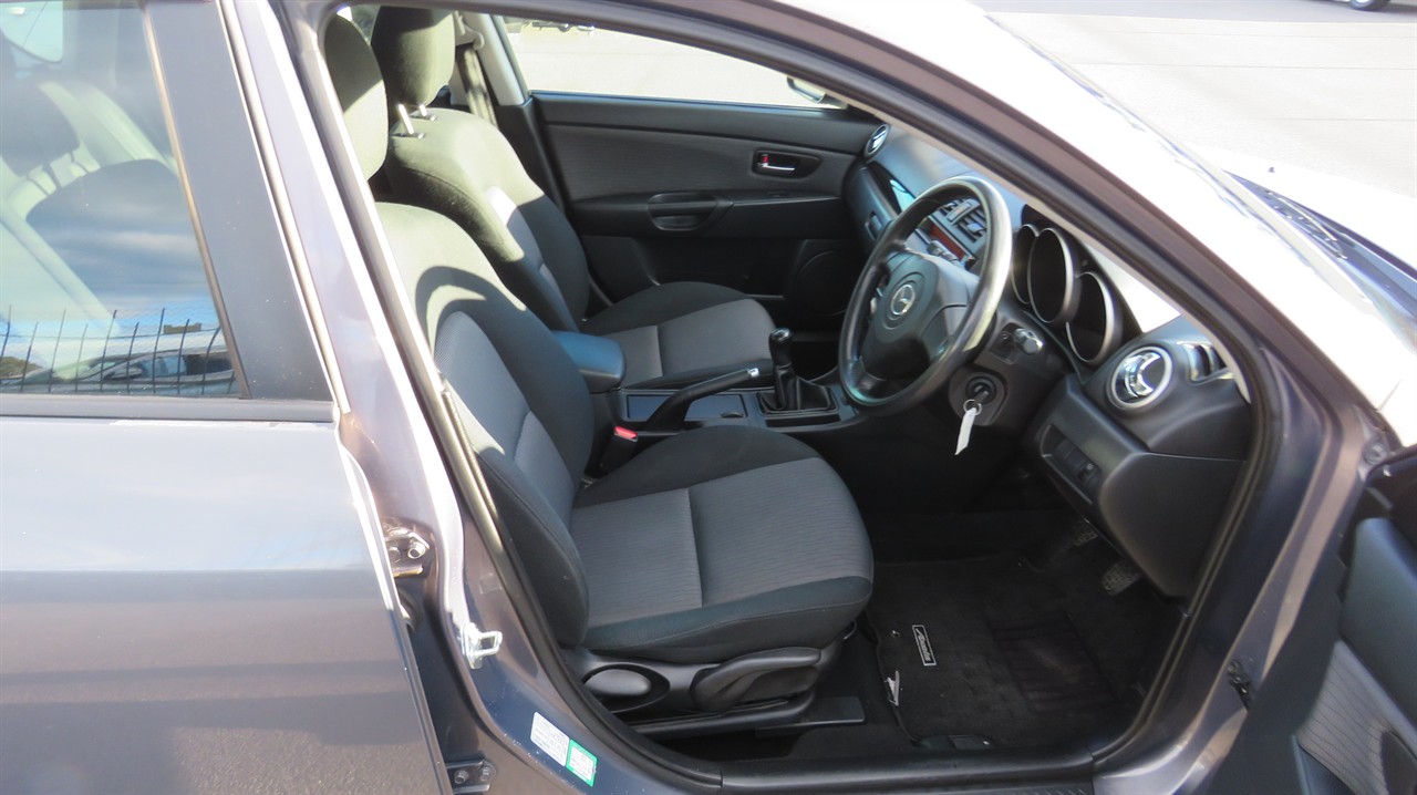 2007 Mazda Axela