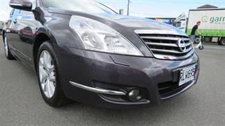 2010 Nissan Maxima - Thumbnail