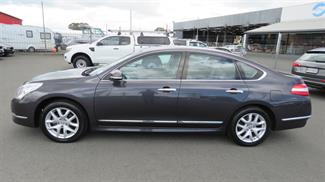 2010 Nissan Maxima - Thumbnail