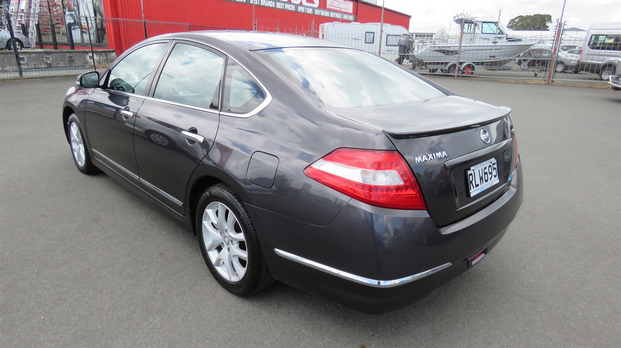 2010 Nissan Maxima