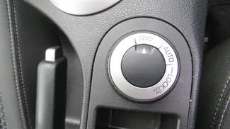 2010 Nissan Dualis - Thumbnail