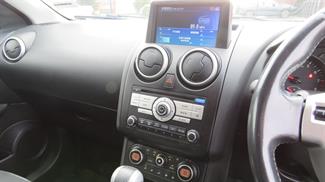 2010 Nissan Dualis - Thumbnail