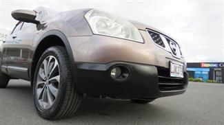 2010 Nissan Dualis - Thumbnail