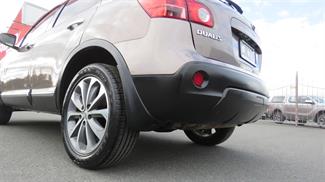 2010 Nissan Dualis - Thumbnail