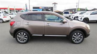 2010 Nissan Dualis - Thumbnail