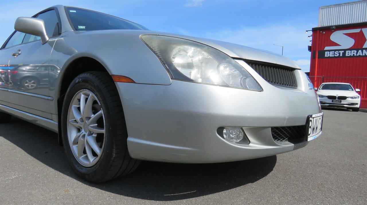 2004 Mitsubishi Diamante