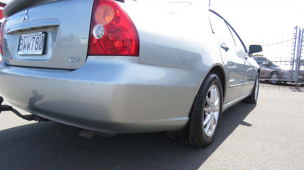 2004 Mitsubishi Diamante