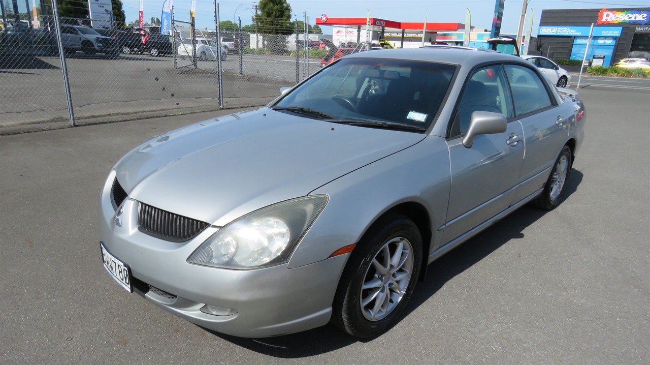 2004 Mitsubishi Diamante