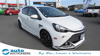 2016 Toyota Aqua - Thumbnail