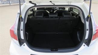 2016 Toyota Aqua - Thumbnail