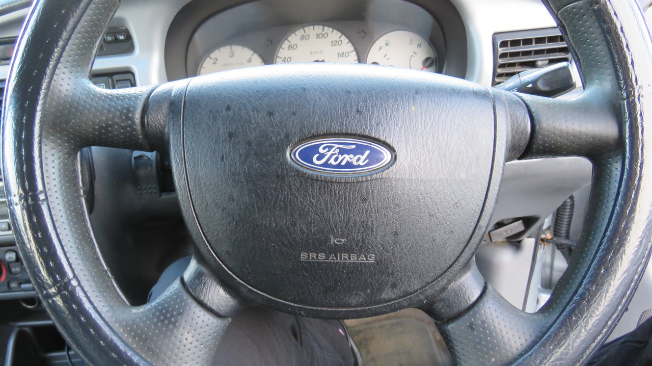 2006 Ford Courier