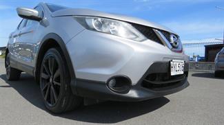 2015 Nissan Qashqai - Thumbnail