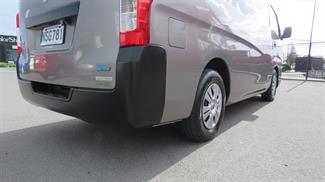 2013 Nissan Nv350 - Thumbnail
