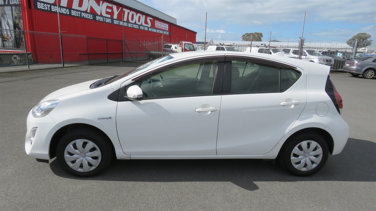 2017 Toyota Aqua