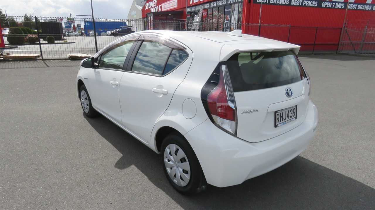 2017 Toyota Aqua
