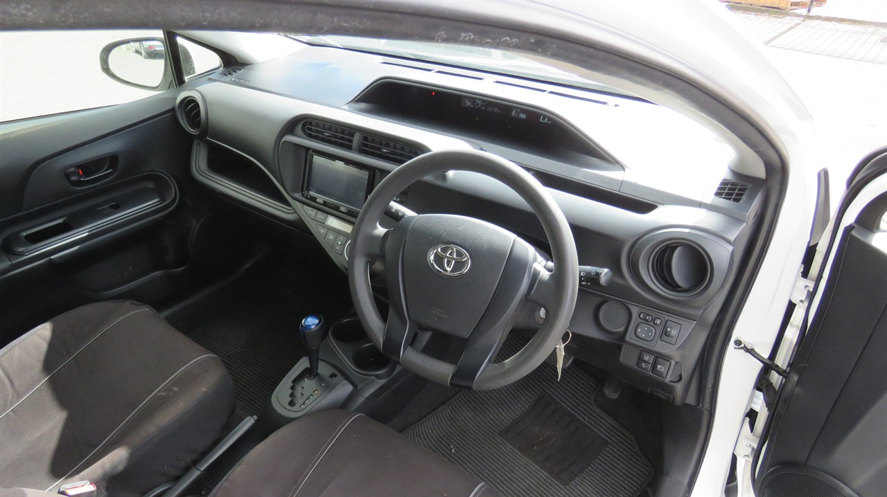 2017 Toyota Aqua