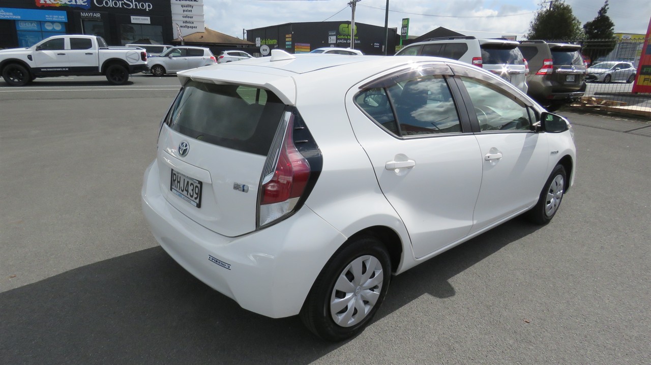 2017 Toyota Aqua