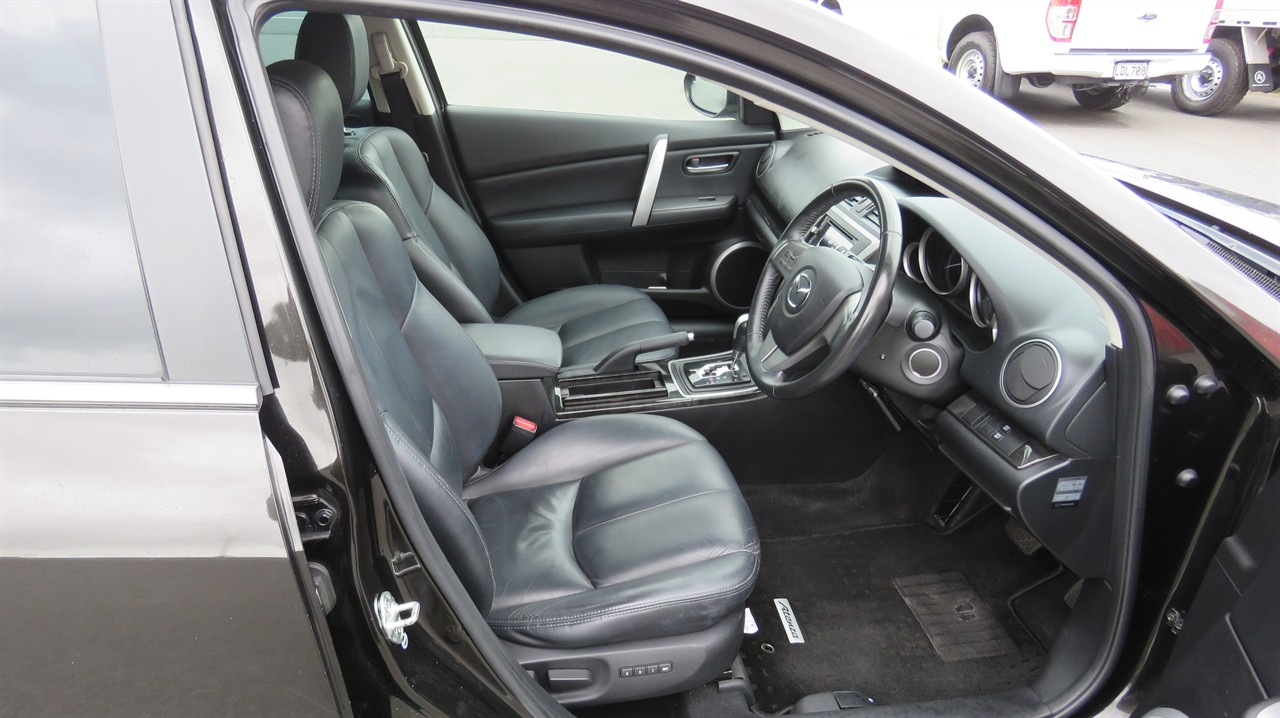 2009 Mazda Atenza