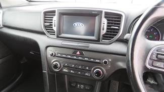2017 Kia Sportage - Thumbnail
