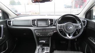 2017 Kia Sportage - Thumbnail