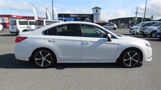 2015 Subaru Legacy - Thumbnail
