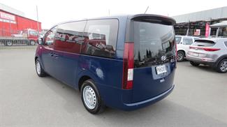 2022 Hyundai Staria Load - Thumbnail