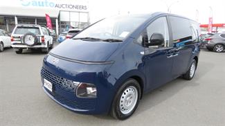2022 Hyundai Staria Load - Thumbnail