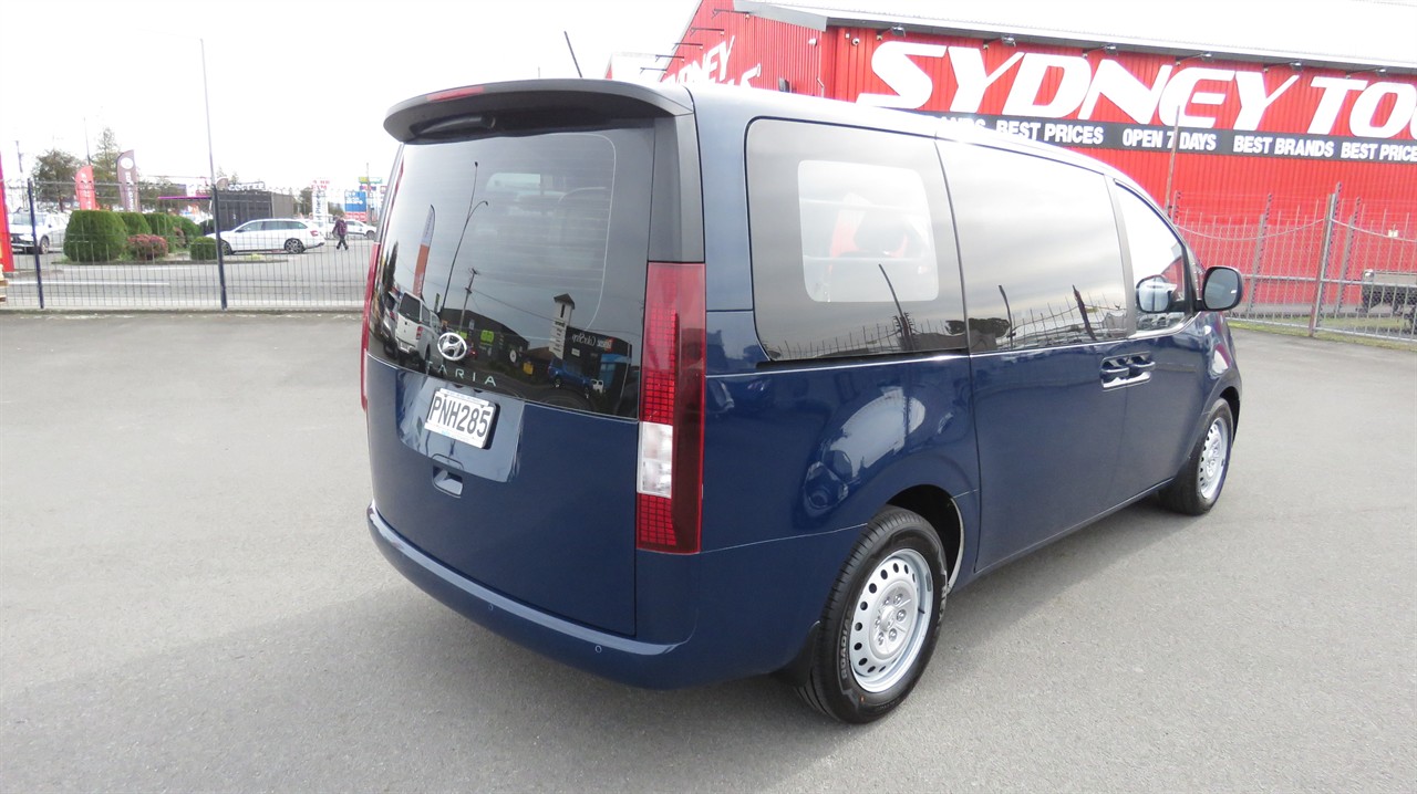 2022 Hyundai Staria Load