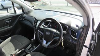2017 Holden Trax - Thumbnail