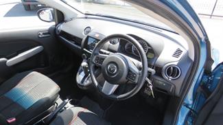 2014 Mazda 2 - Thumbnail