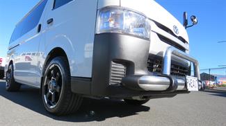 2018 Toyota Hiace - Thumbnail