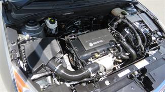 2012 Holden Cruze - Thumbnail