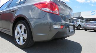 2012 Holden Cruze - Thumbnail