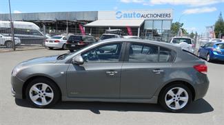 2012 Holden Cruze - Thumbnail