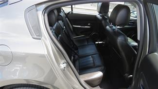 2012 Holden Cruze - Thumbnail