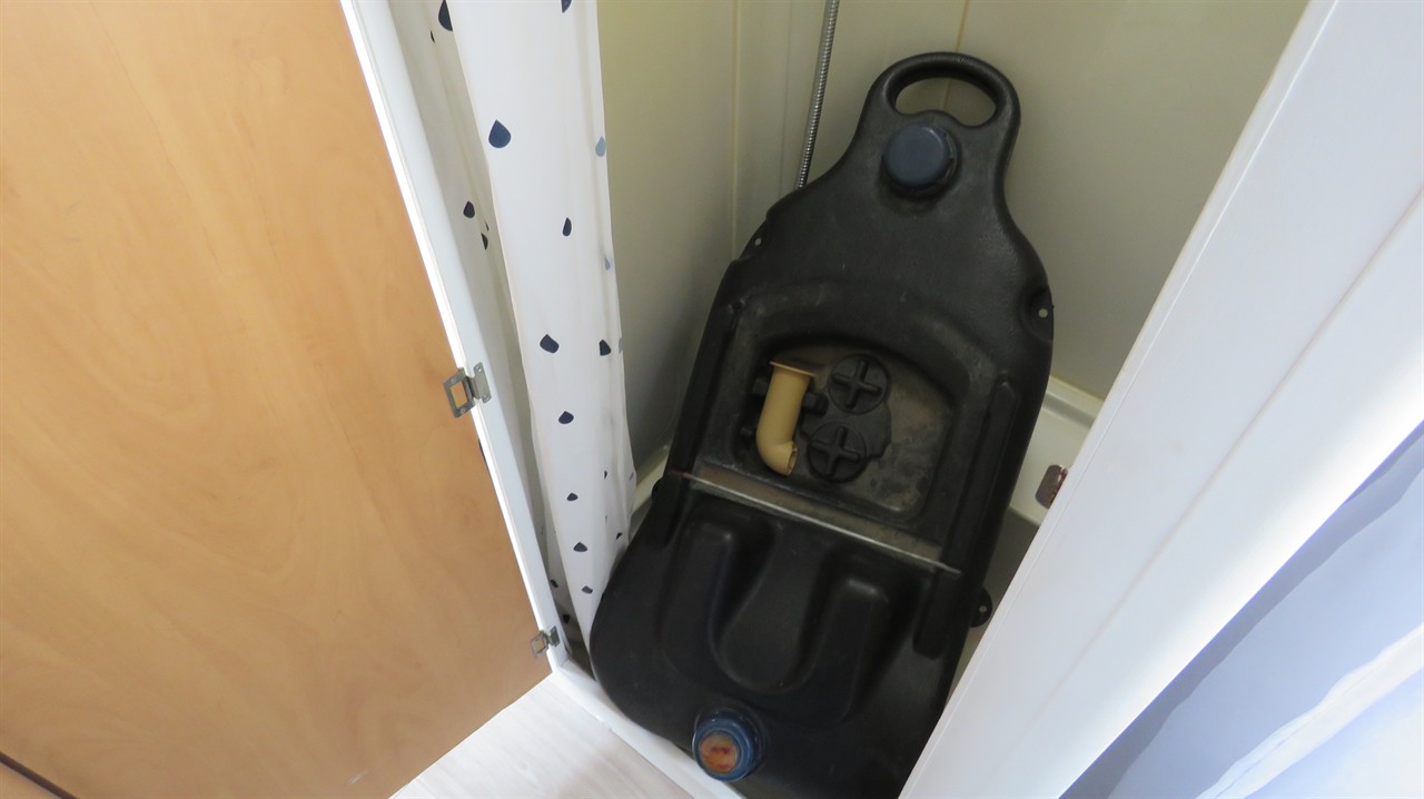 2004 LUNAR Freelander