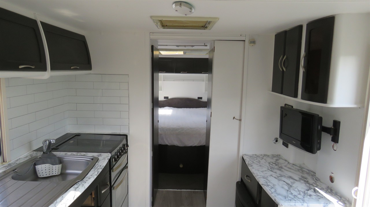 2004 LUNAR Freelander