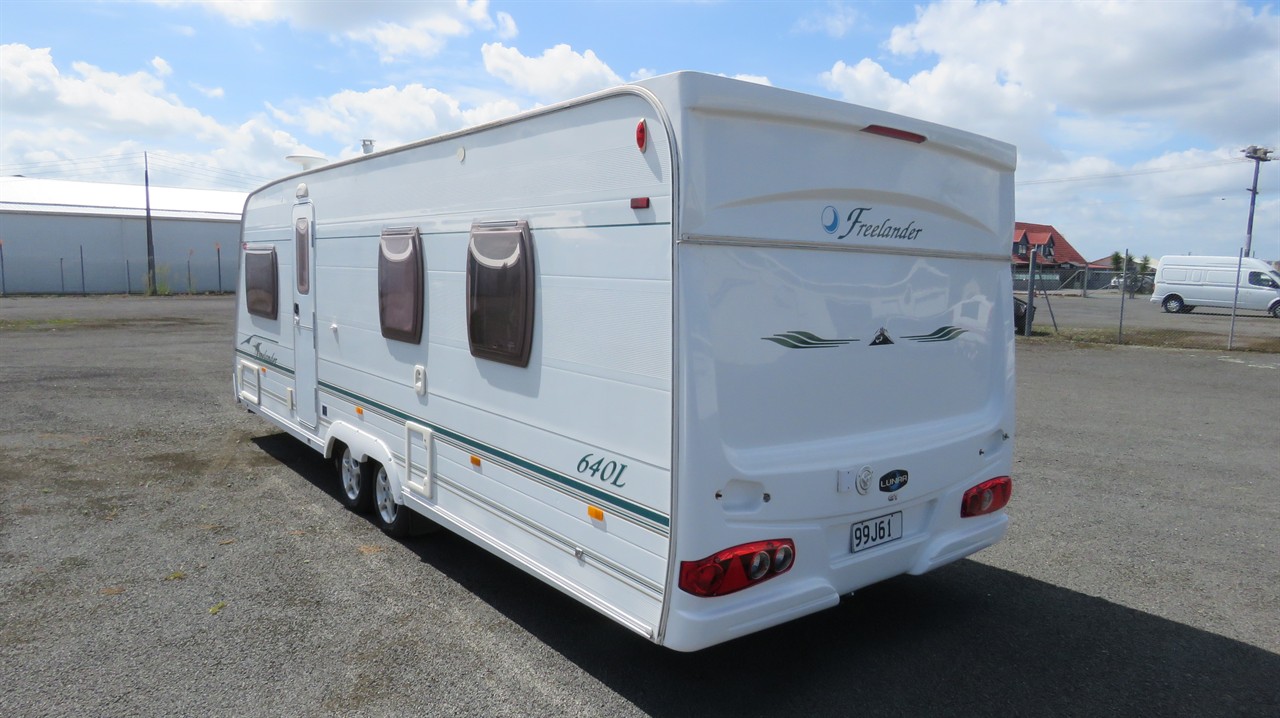 2004 LUNAR Freelander