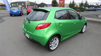 2013 Mazda 2 - Thumbnail