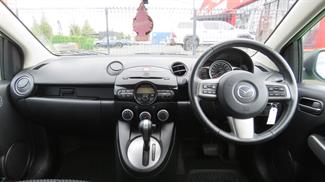 2013 Mazda 2 - Thumbnail