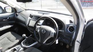 2020 Nissan Navara - Thumbnail