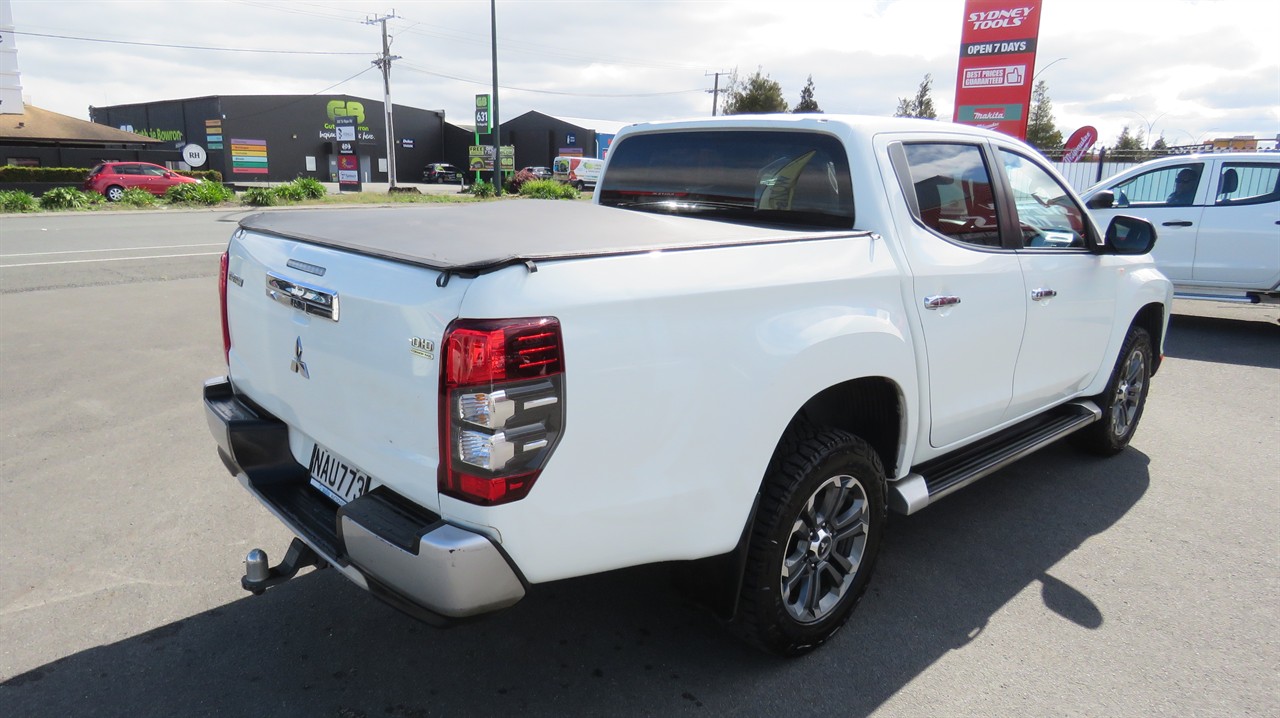 2020 Mitsubishi Triton