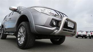 2016 Mitsubishi Triton - Thumbnail