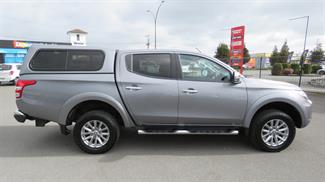 2016 Mitsubishi Triton - Thumbnail