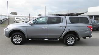2016 Mitsubishi Triton - Thumbnail