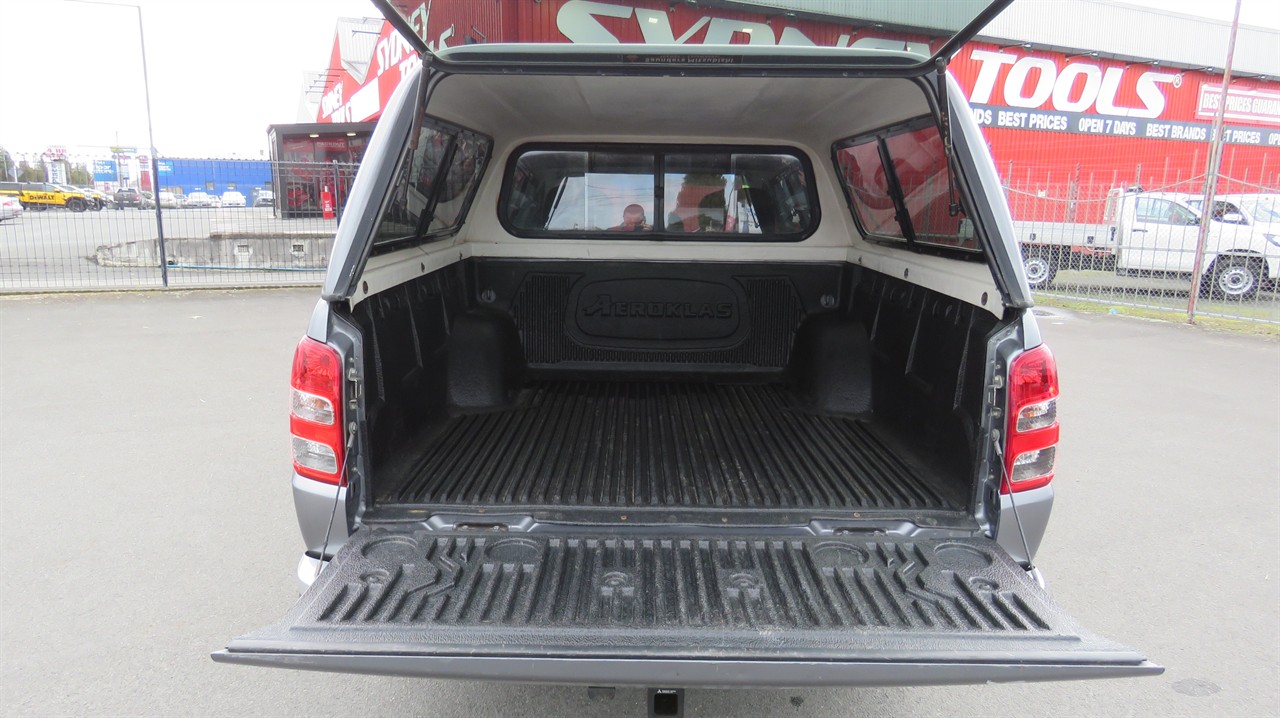 2016 Mitsubishi Triton