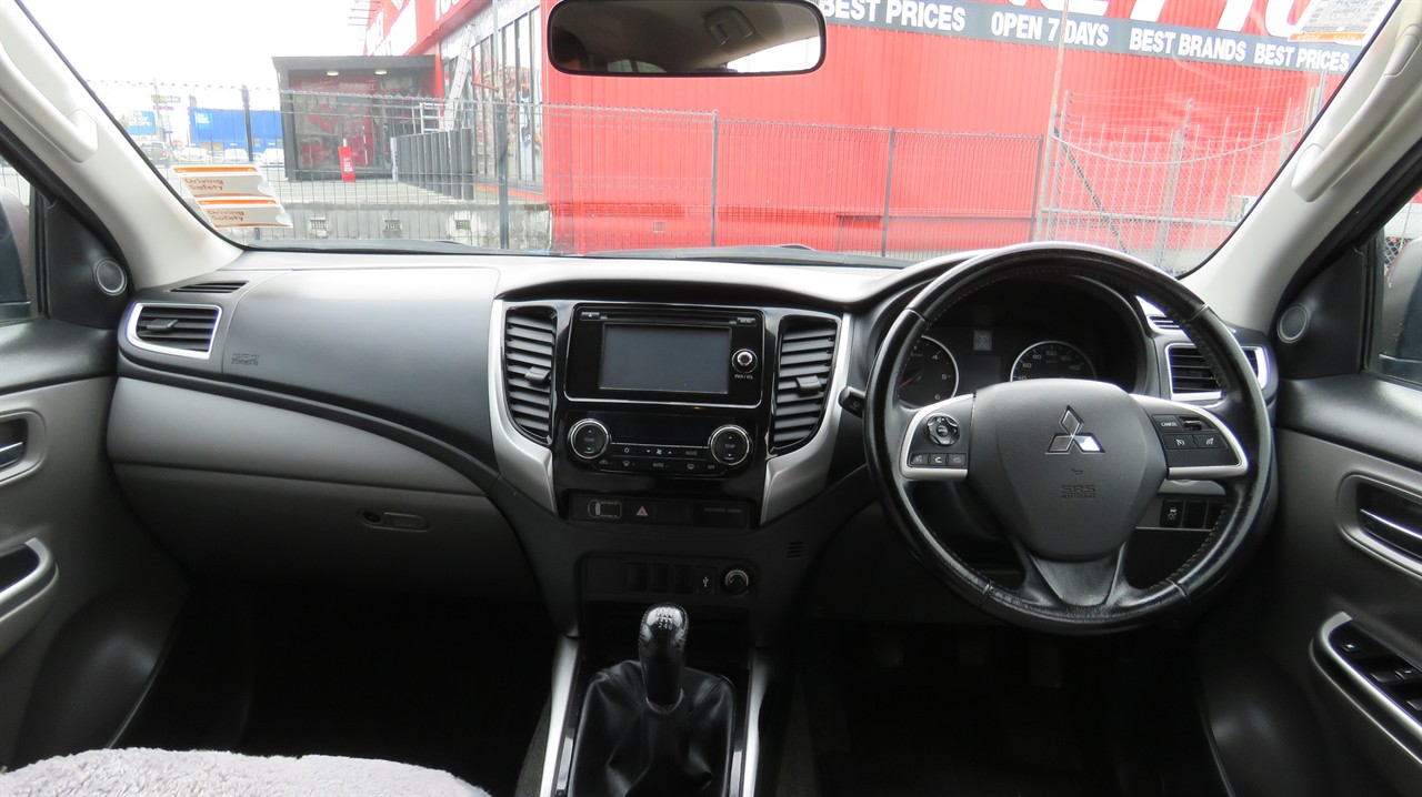 2016 Mitsubishi Triton