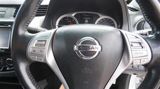 2017 Nissan Navara - Thumbnail